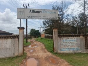 La Bibliothèque de l’Alliance Française de San Pedro : un pôle de savoir et de culture au service de la population