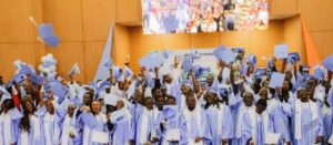 l’université polytechnique de San Pedro célèbre ses premiers diplômés et ses enseignants promus